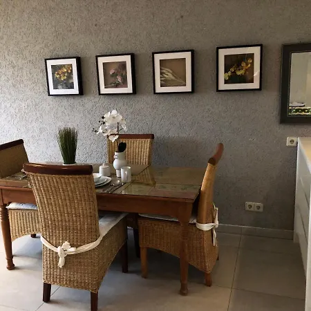 Grosszuegige Ueber 2 Ebene In Landschaftlich Schoener Lage Mit Gartenblick Apartment *